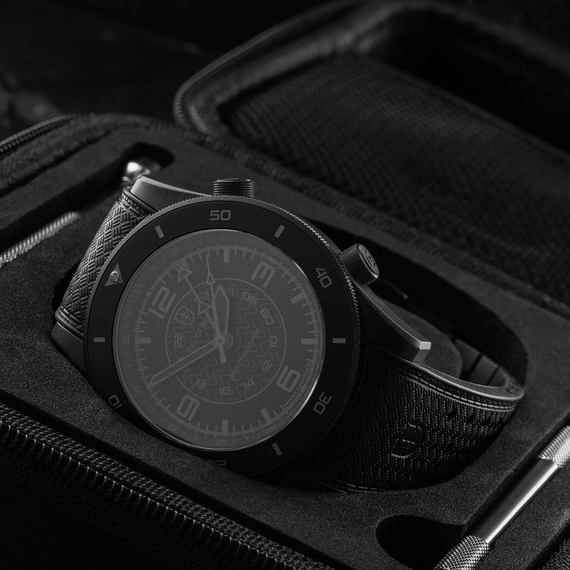 Elliot Brown Beachmaster Blackout Quartz