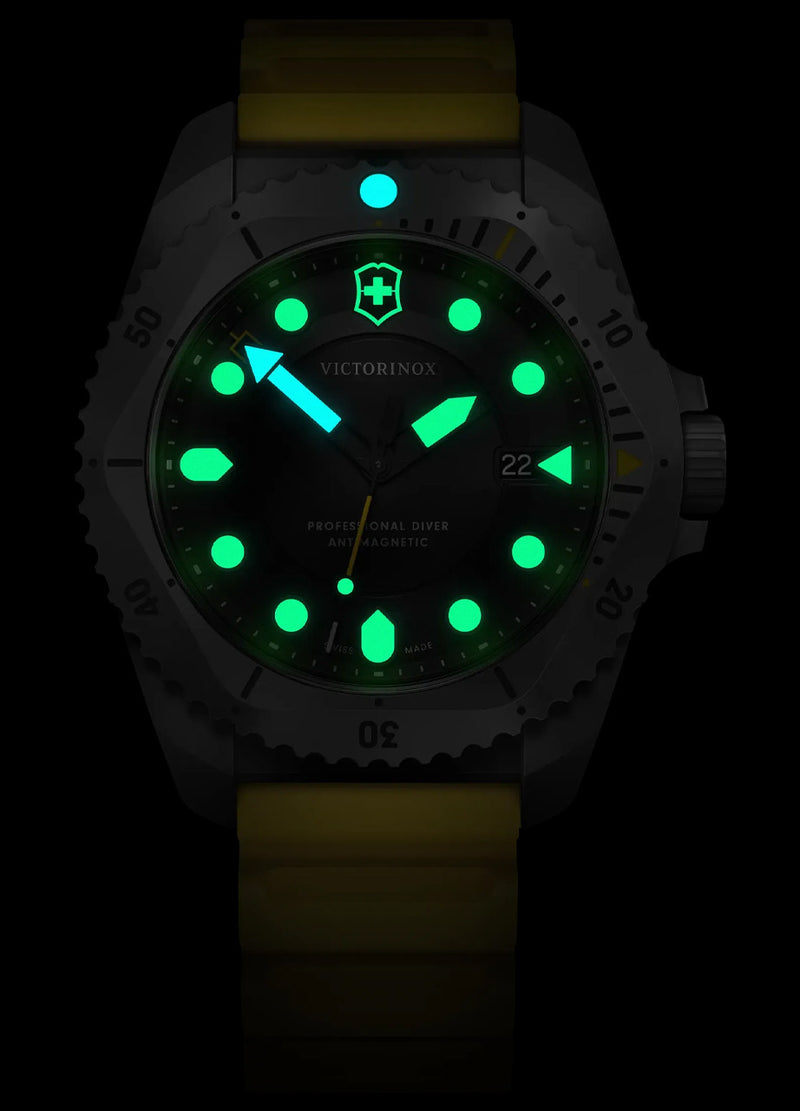 Victorinox Dive Pro 43 Watch