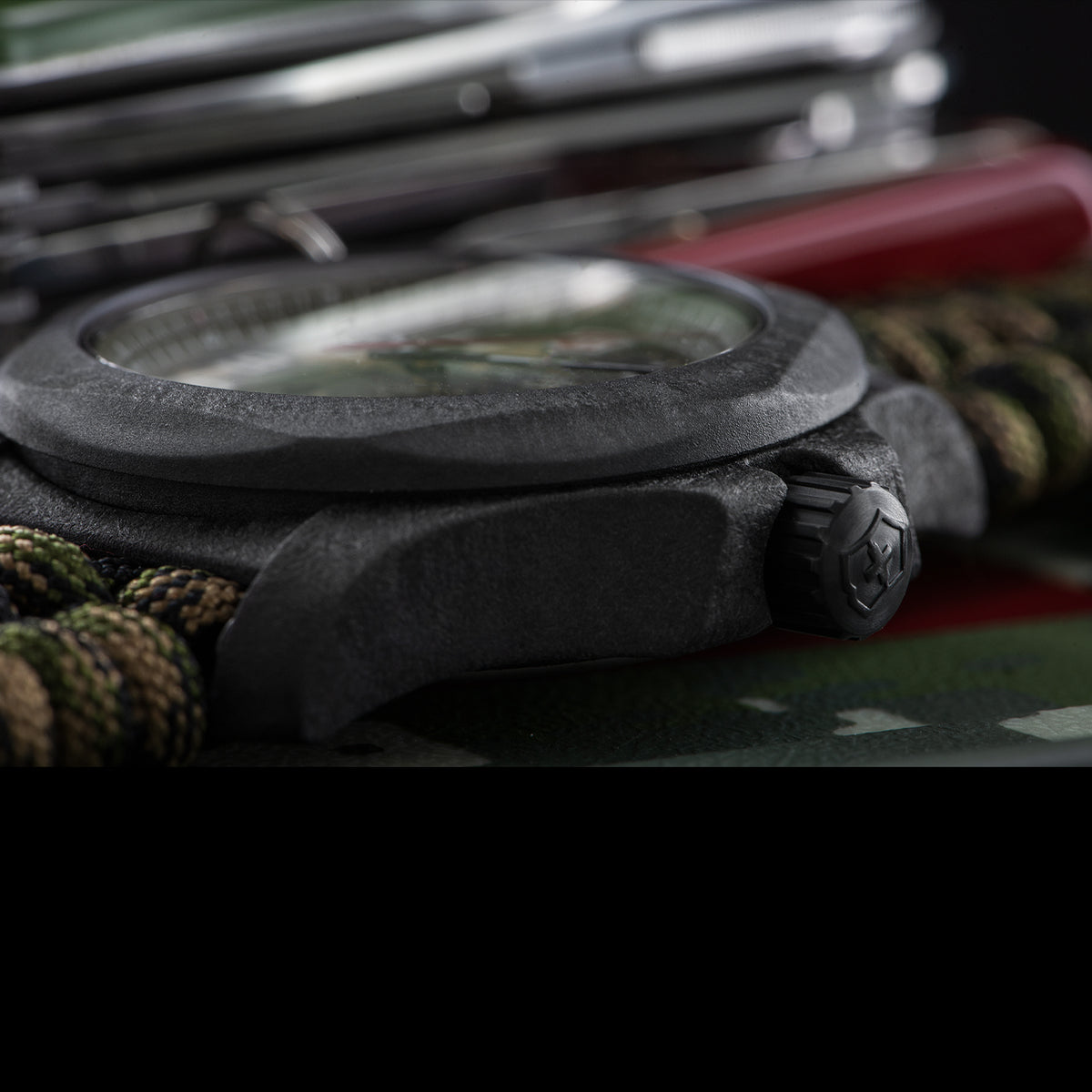 VICTORINOX I.N.O.X. CARBON LIMITED EDITION – Civtac Watches UK